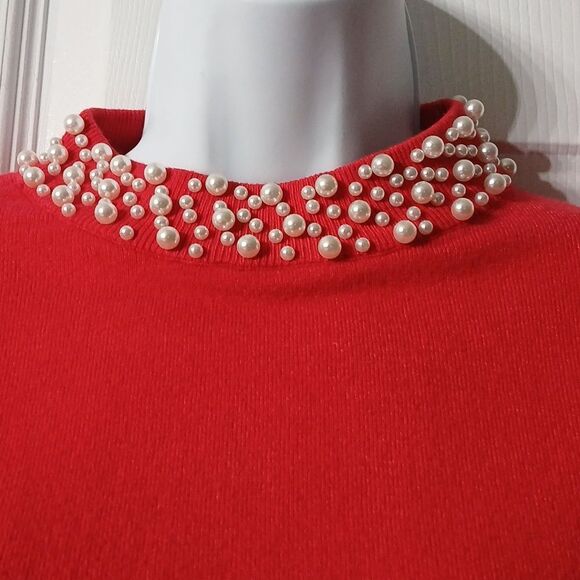 Ontwelfth red holiday with faux pearl neckline and cuffs  Sz M EUC holiday party - Picture 4 of 8